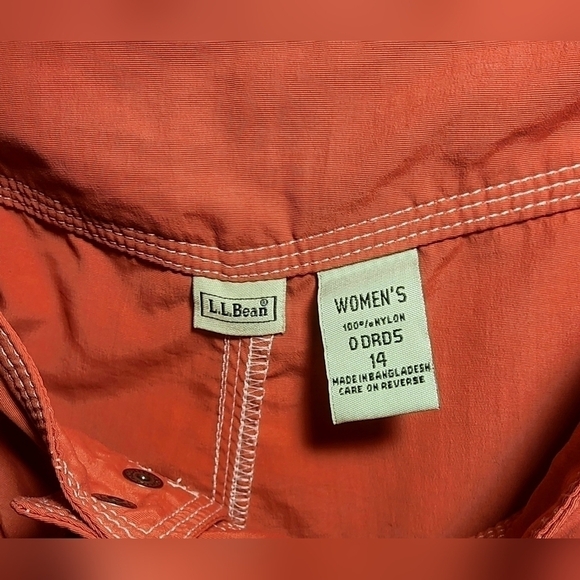 L.L. Bean Women’s 14 Cropped Hiking Pants Coral Quick Dry - Picture 4 of 7